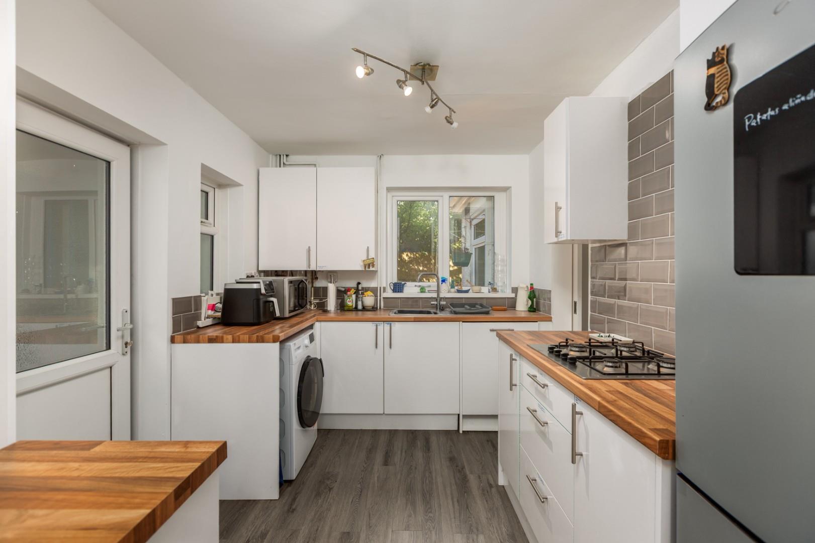 Murton Lane, Newton, Swansea, SA3 4TR